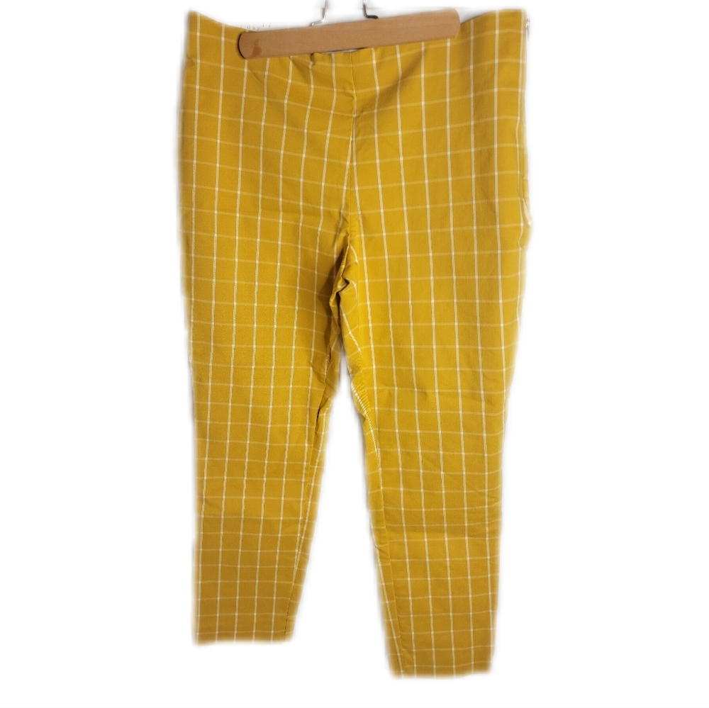 🌿 Yellow & White Plaid Crop Pants - Size 14